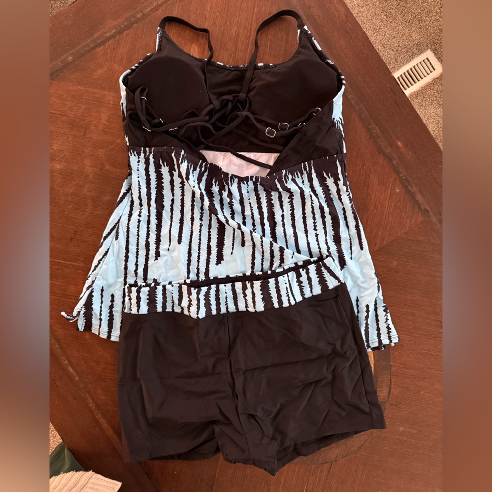 Plus Size Tankini Set - Picture 2 of 2